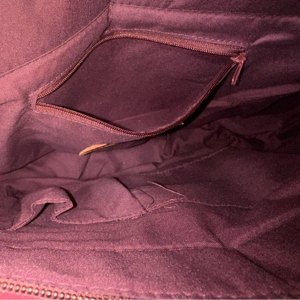 Discontinued Donna Sharp Quilted Tote with Double Handles - Picture 9 of 11